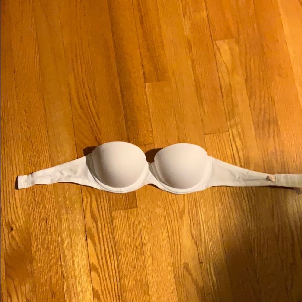 White strapless bra from PINK size 32B